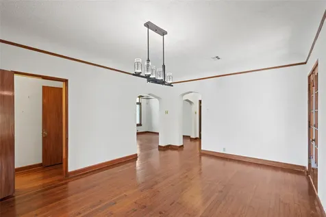4502 Avenue O Galveston TX 77551