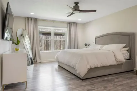 11743 Wickhollow Lane Houston TX 77043
