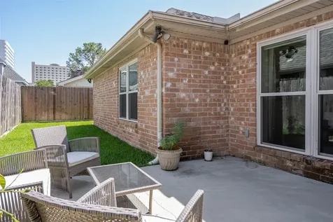 11743 Wickhollow Lane Houston TX 77043