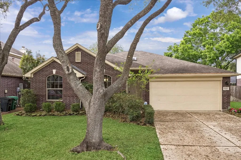 1323 W Welsford Drive Spring TX 77386