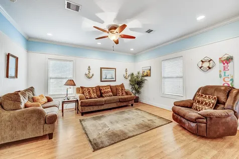 935 Clara Street Crystal Beach TX 77650