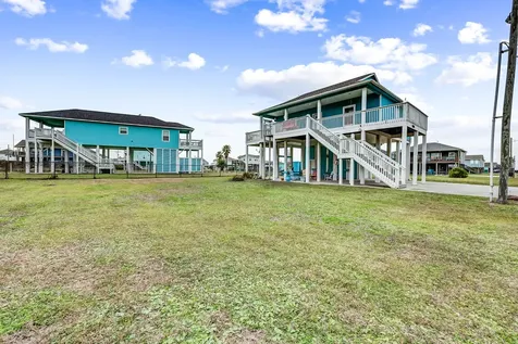 935 Clara Street Crystal Beach TX 77650