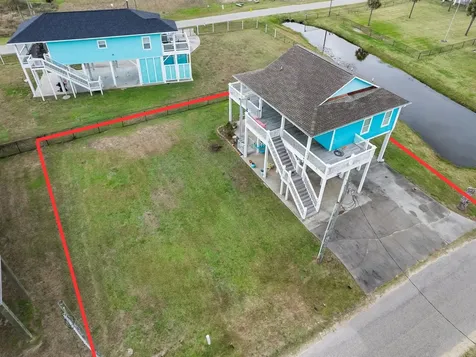 935 Clara Street Crystal Beach TX 77650