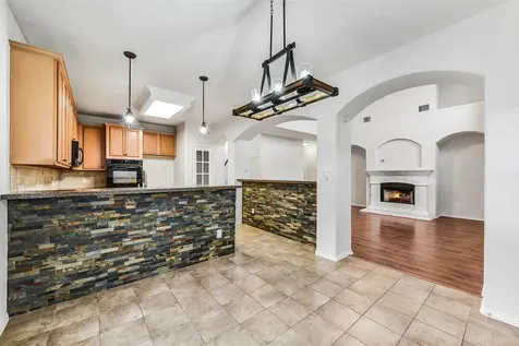522 Cedar Point Drive League City TX 77573