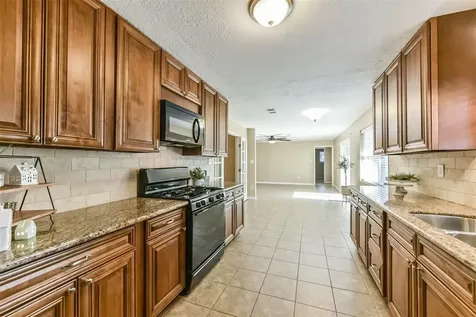 1518 Neptune Lane Houston TX 77062