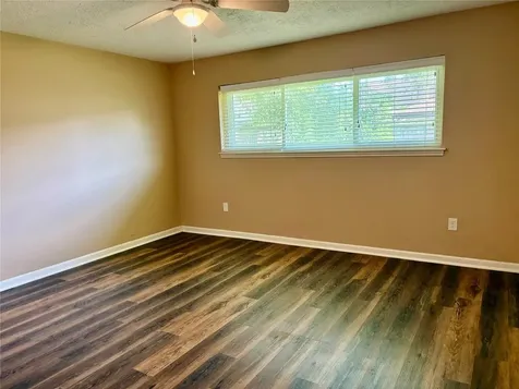 1518 Neptune Lane Houston TX 77062