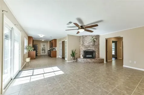 1518 Neptune Lane Houston TX 77062