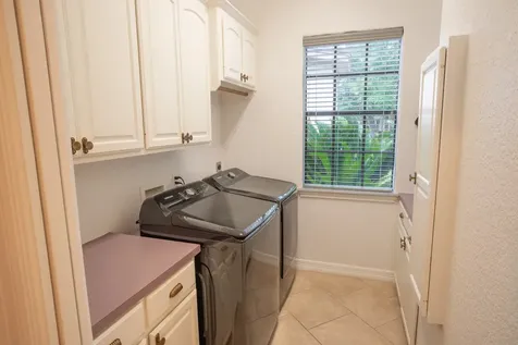 56 English Oak Court Lake Jackson TX 77566