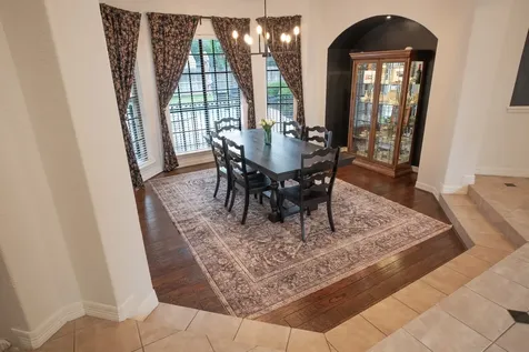 56 English Oak Court Lake Jackson TX 77566