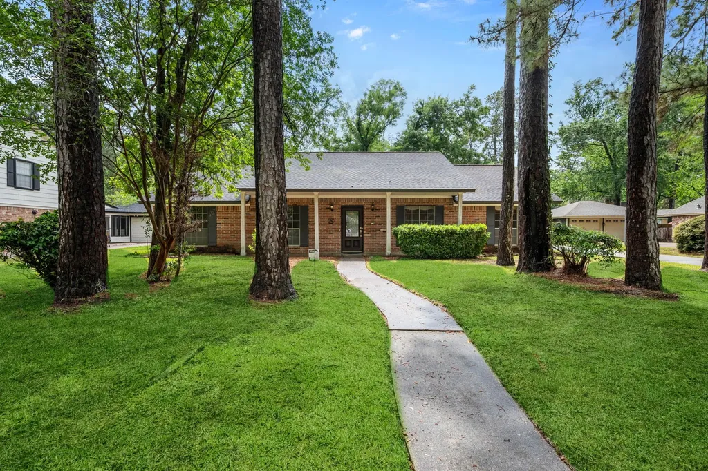 2006 Running Springs Drive Kingwood TX 77339