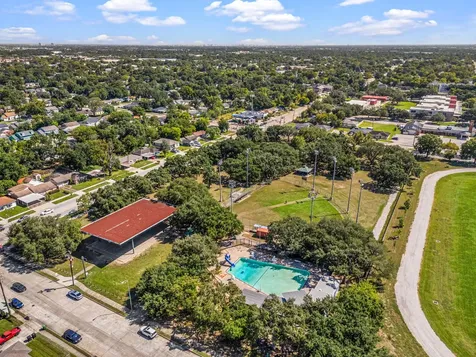 6418 England Street Houston TX 77021