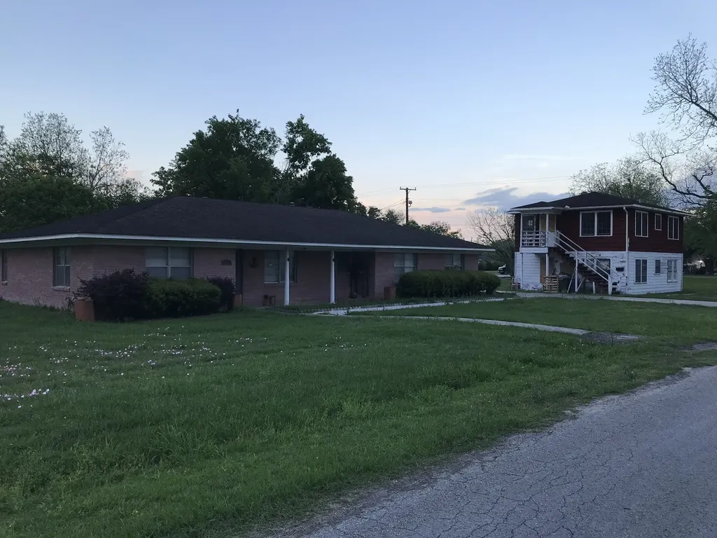 1301 Adell Street Bay City TX 77414