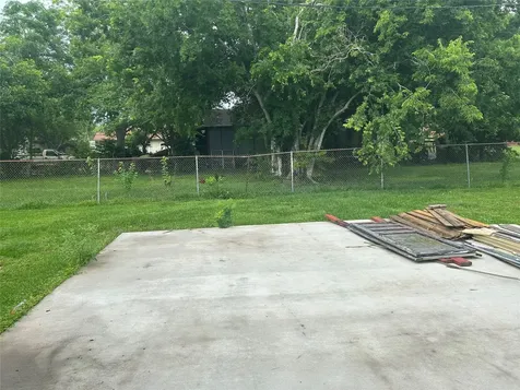 1301 Adell Street Bay City TX 77414