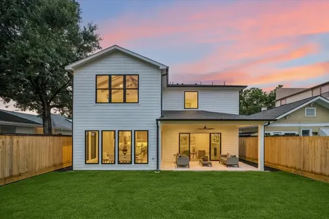 1501 Bonnie Brae Street Houston TX 77006