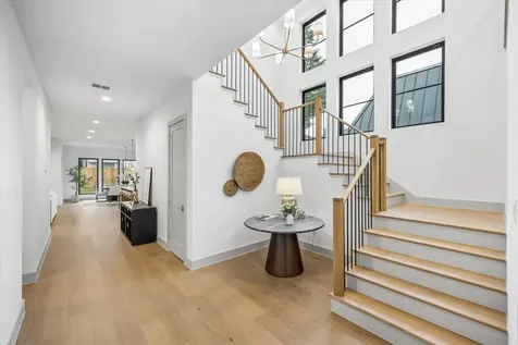 1501 Bonnie Brae Street Houston TX 77006
