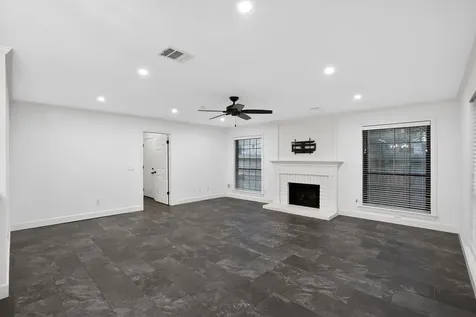 26 Thorn Berry Place The Woodlands TX 77381
