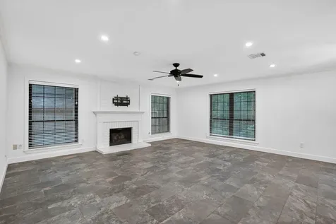 26 Thorn Berry Place The Woodlands TX 77381
