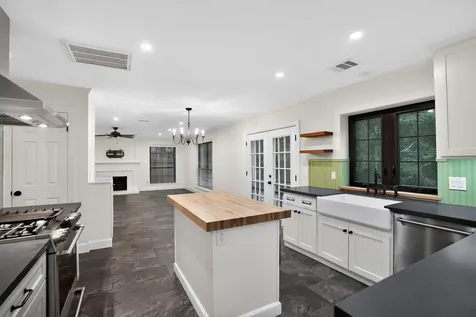 26 Thorn Berry Place The Woodlands TX 77381