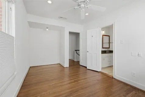 2132 Tangley Street Houston TX 77005