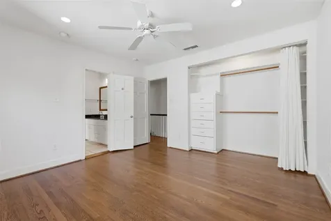 2132 Tangley Street Houston TX 77005