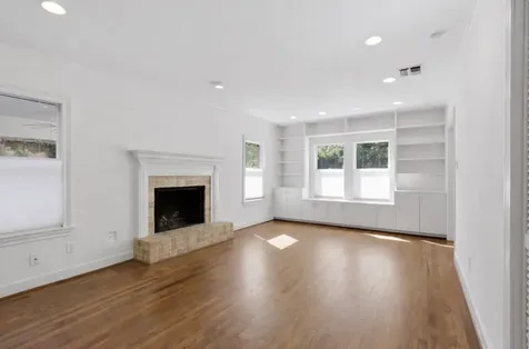 2132 Tangley Street Houston TX 77005