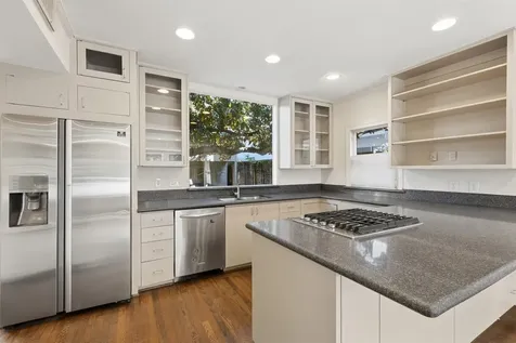 2132 Tangley Street Houston TX 77005