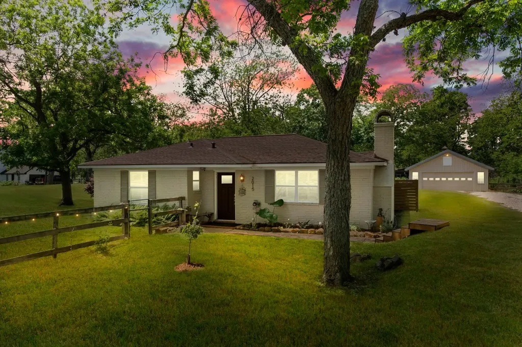 2015 Mccrary Road Richmond TX 77406