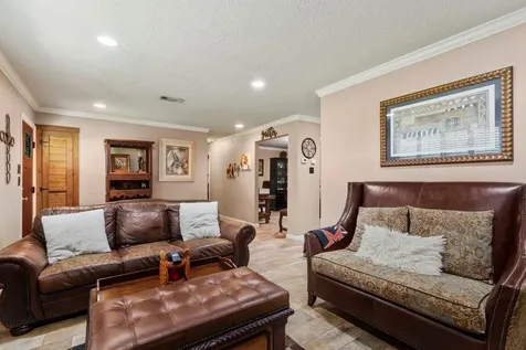 2015 Mccrary Road Richmond TX 77406