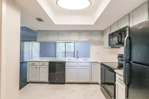 14911 Wunderlich Drive 2302 Houston TX 77069
