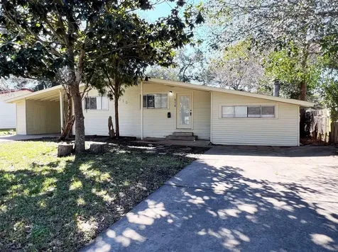 216 Camellia Street Lake Jackson TX 77566