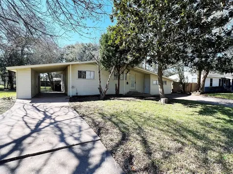 216 Camellia Street Lake Jackson TX 77566