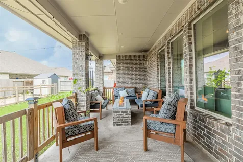 7810 Leighton Trail Pasadena TX 77505