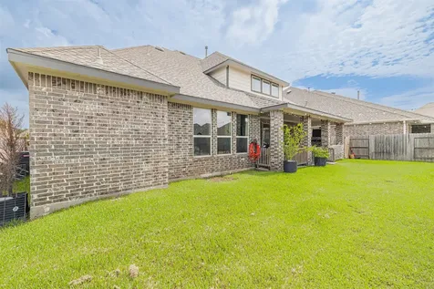 7810 Leighton Trail Pasadena TX 77505