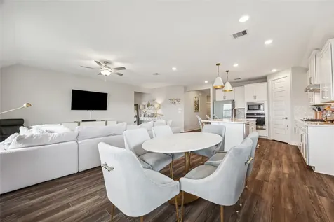 2707 Oakheath Crest Court Pearland TX 77089