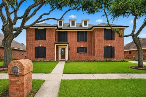 1936 Prairie Creek Drive Pearland TX 77581
