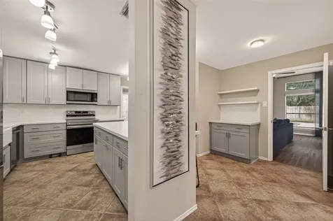1936 Prairie Creek Drive Pearland TX 77581