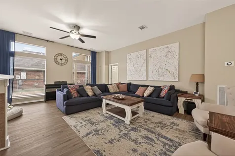 1936 Prairie Creek Drive Pearland TX 77581