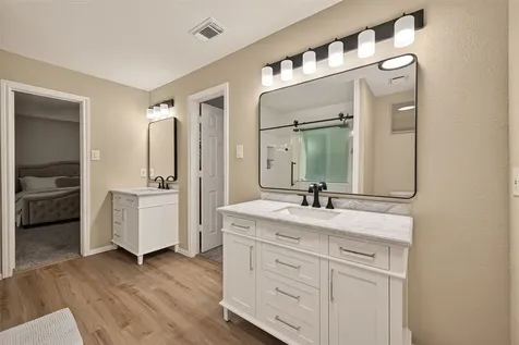 1936 Prairie Creek Drive Pearland TX 77581