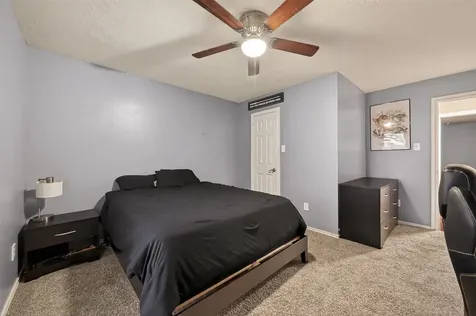 1936 Prairie Creek Drive Pearland TX 77581
