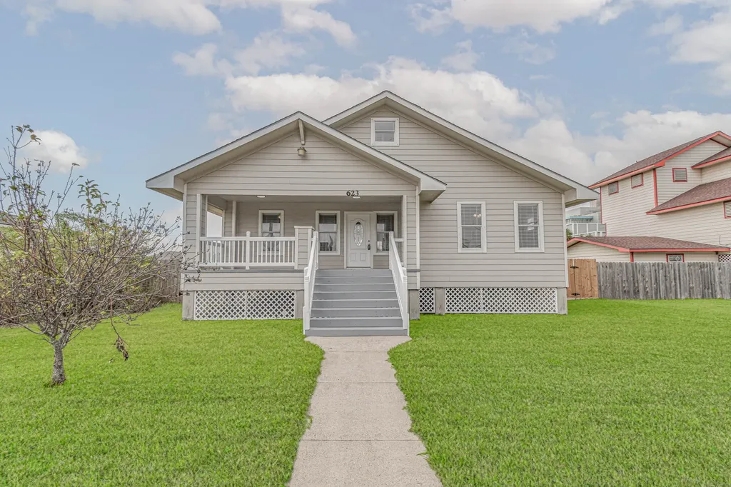 623 32nd Street Galveston TX 77550