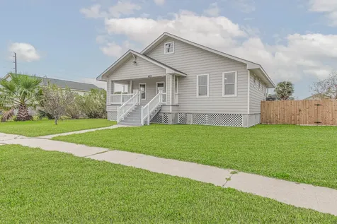 623 32nd Street Galveston TX 77550