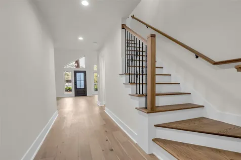 4 N Autumnwood Way The Woodlands TX 77380