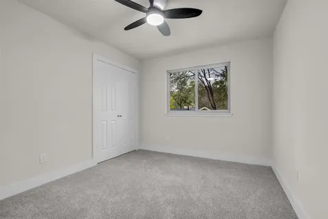 4 N Autumnwood Way The Woodlands TX 77380