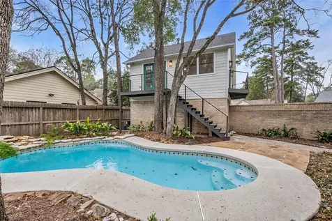 4 N Autumnwood Way The Woodlands TX 77380