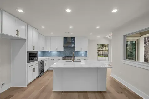 4 N Autumnwood Way The Woodlands TX 77380