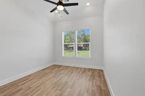 2638 Fountain View Street Roman Forest TX 77357