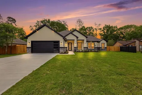 2638 Fountain View Street Roman Forest TX 77357