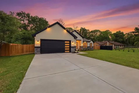 2638 Fountain View Street Roman Forest TX 77357