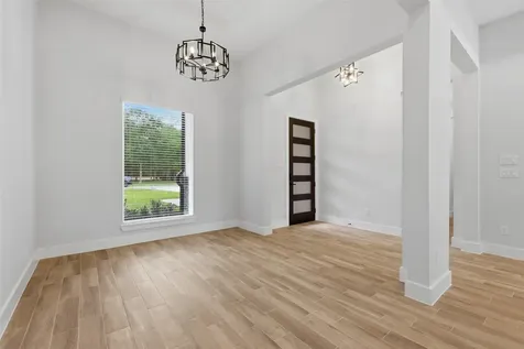 2638 Fountain View Street Roman Forest TX 77357
