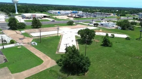 1150 E Loop 304 Crockett TX 75835